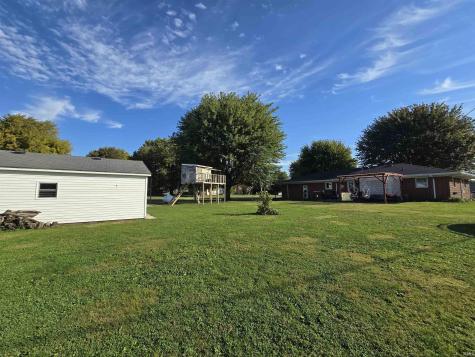 206 N Pike Street Kempton IN 46049