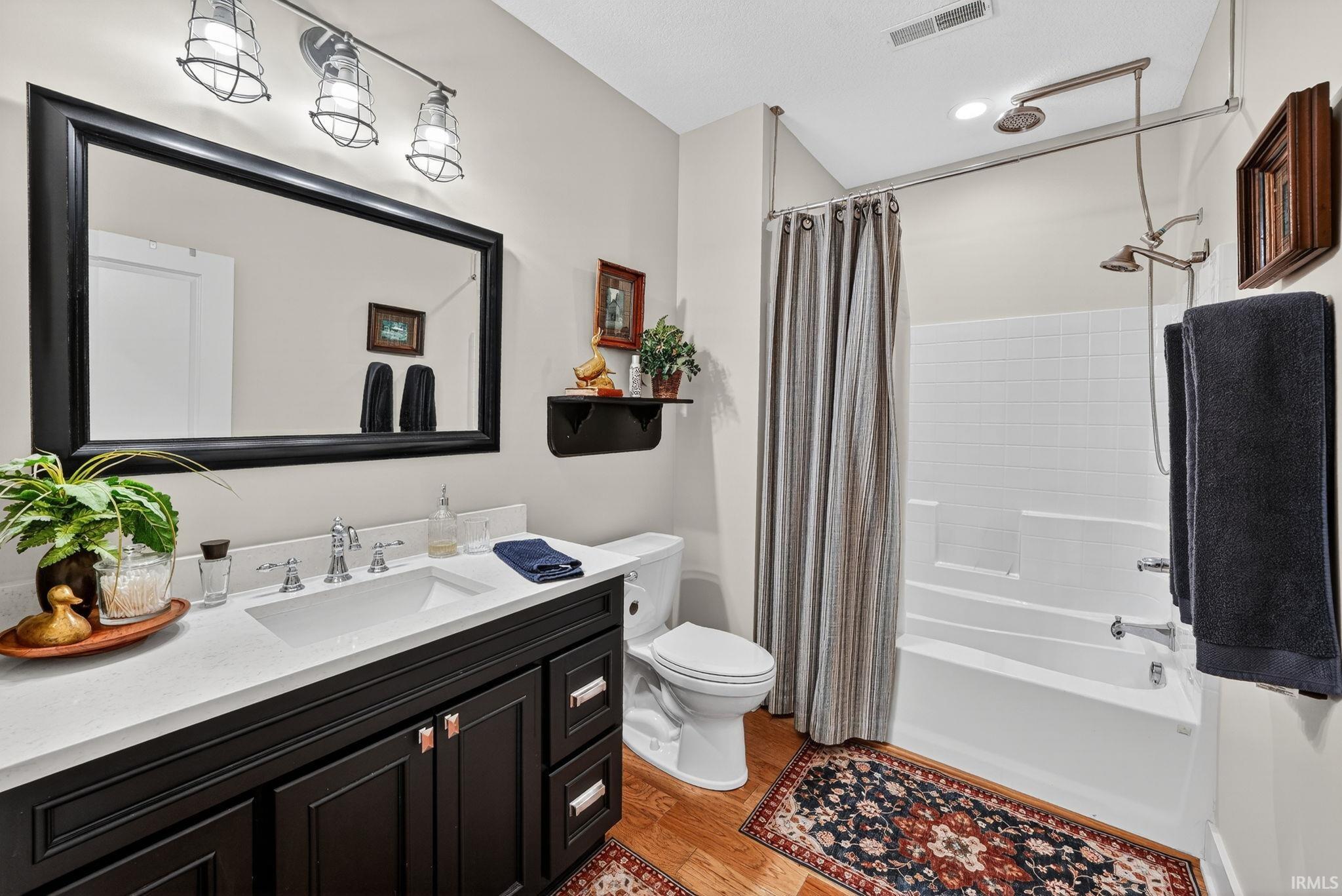 25928 N Shore Drive Elkhart IN 46514