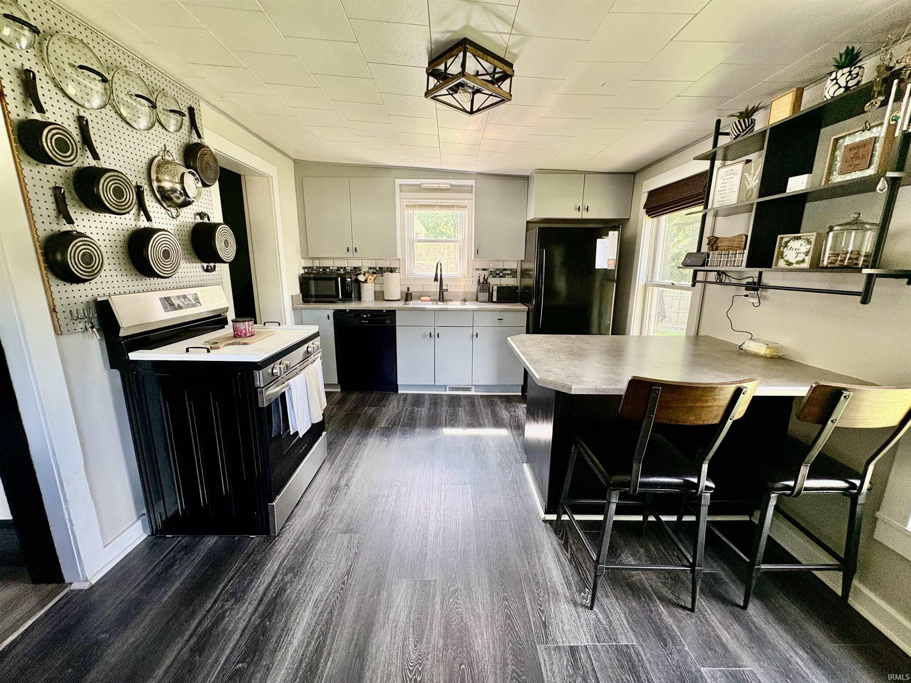 58335 County Road 105 Elkhart IN 46517