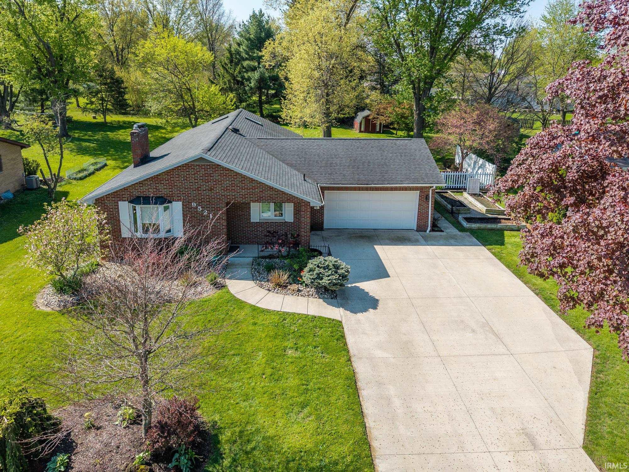 9521 Carriage Lane Fort Wayne IN 46804