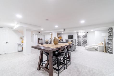 9521 Carriage Lane Fort Wayne IN 46804