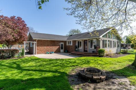9521 Carriage Lane Fort Wayne IN 46804