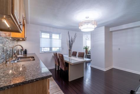 9521 Carriage Lane Fort Wayne IN 46804