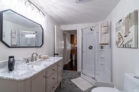 9521 Carriage Lane Fort Wayne IN 46804