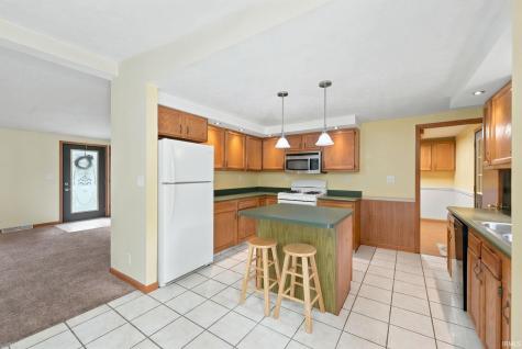 10715 E Sr 8 Road Knox IN 46534