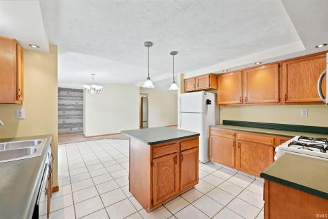 10715 E Sr 8 Road Knox IN 46534