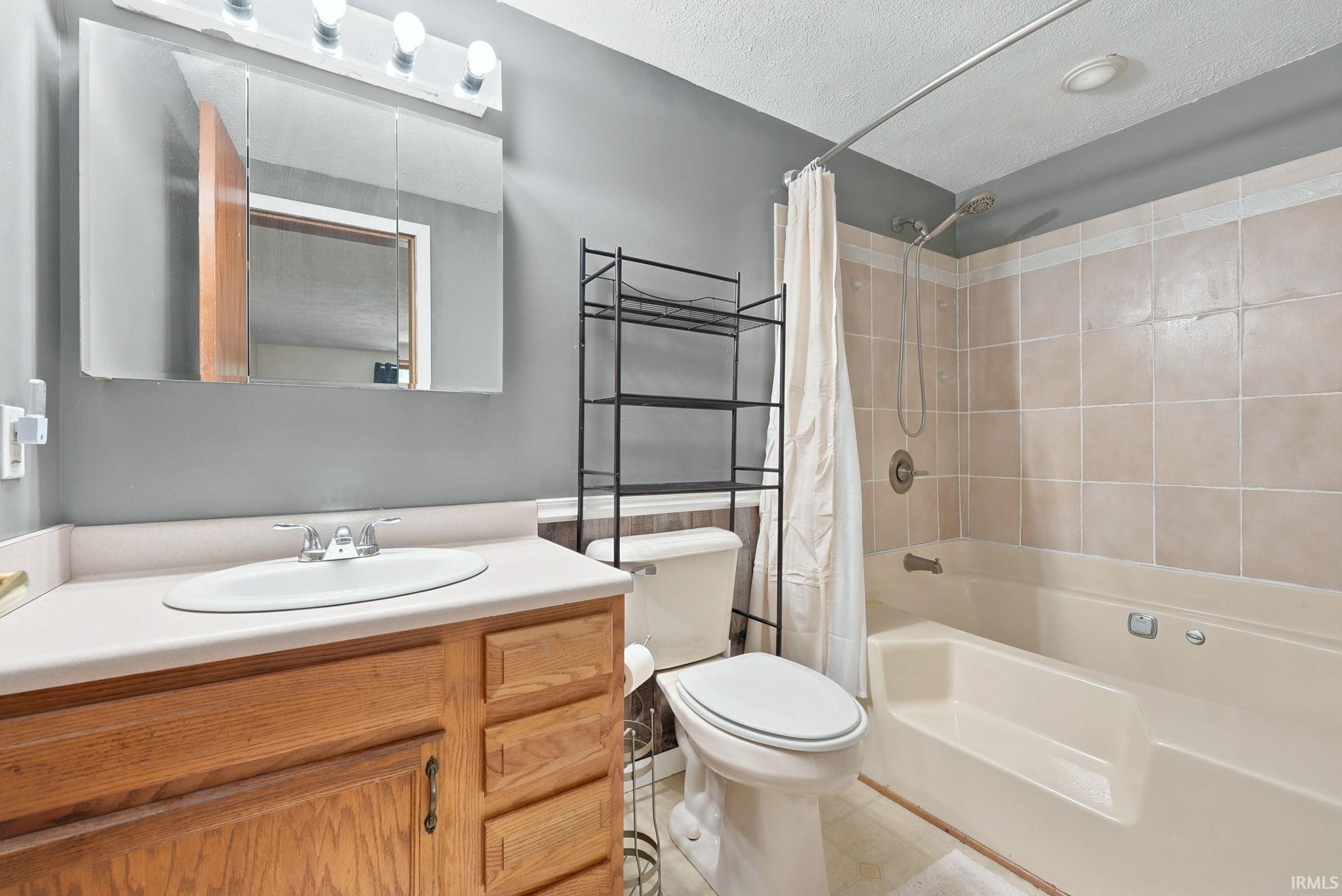 10715 E Sr 8 Road Knox IN 46534