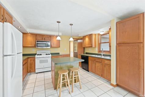 10715 E Sr 8 Road Knox IN 46534