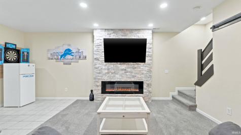 11019 Barrymore Run Roanoke IN 46783