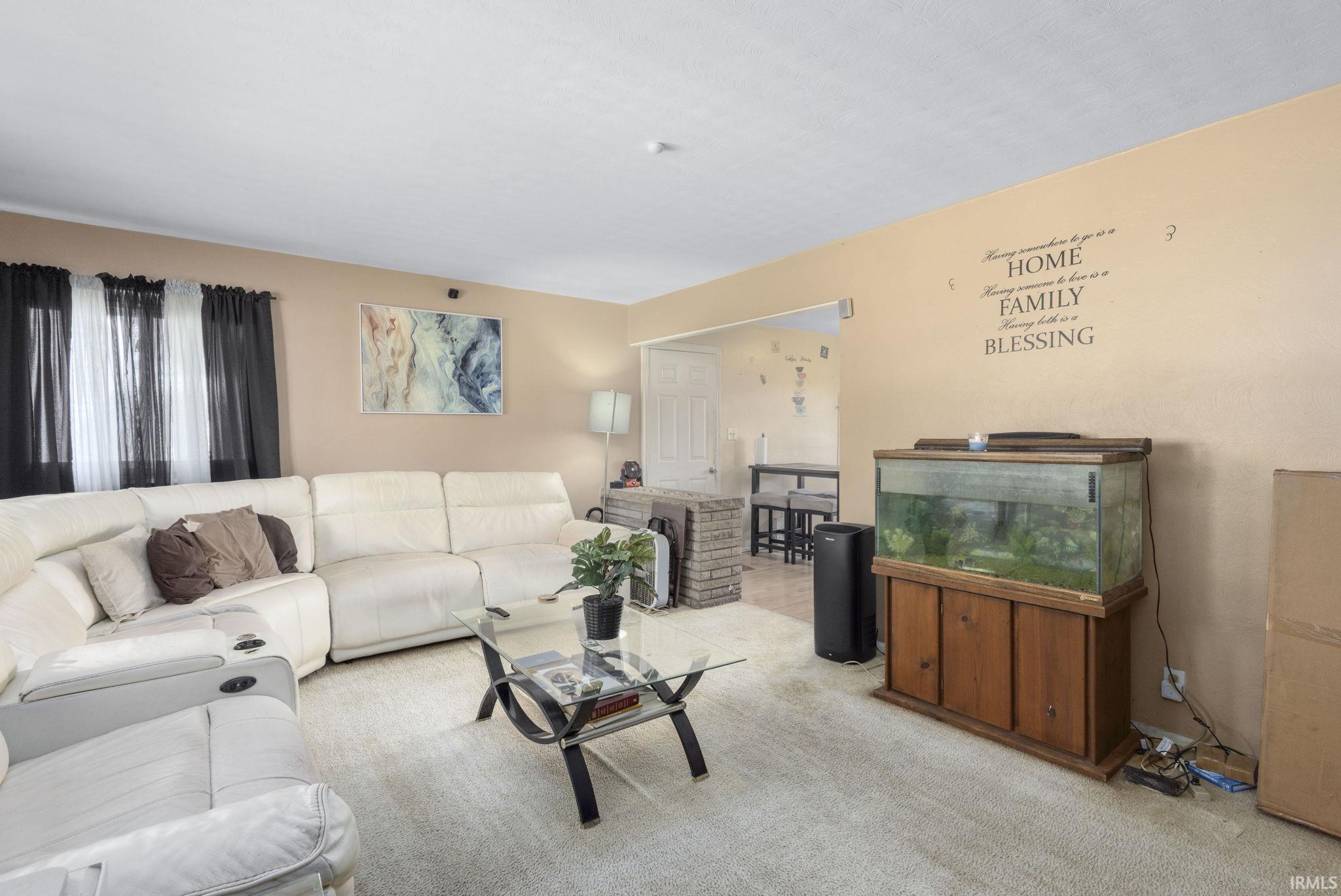 1220 Victory Avenue South Bend IN 46615