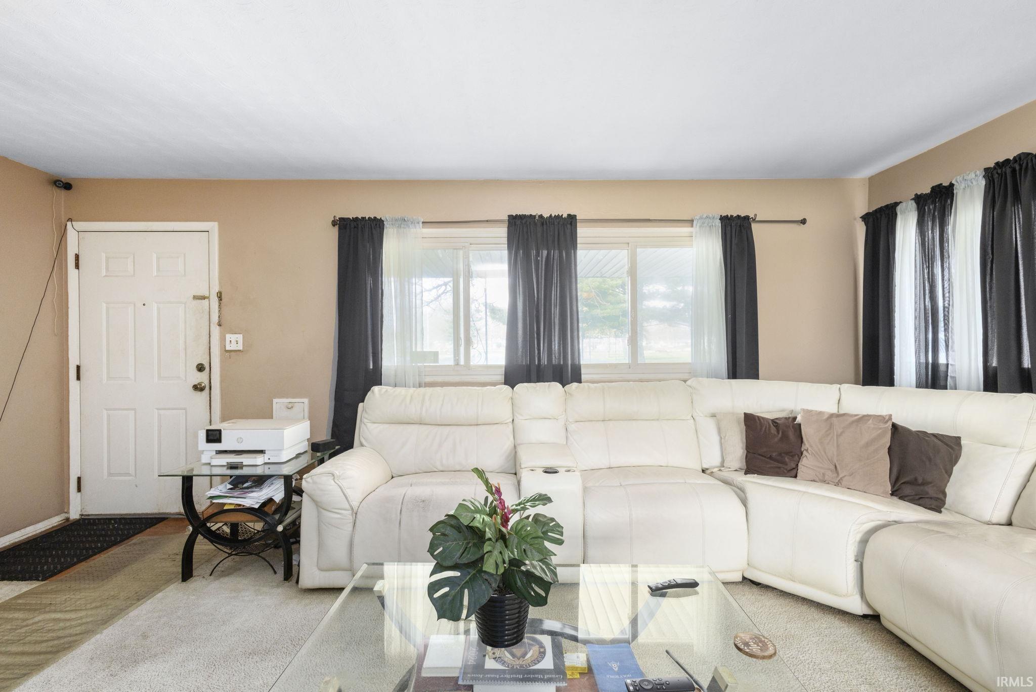 1220 Victory Avenue South Bend IN 46615