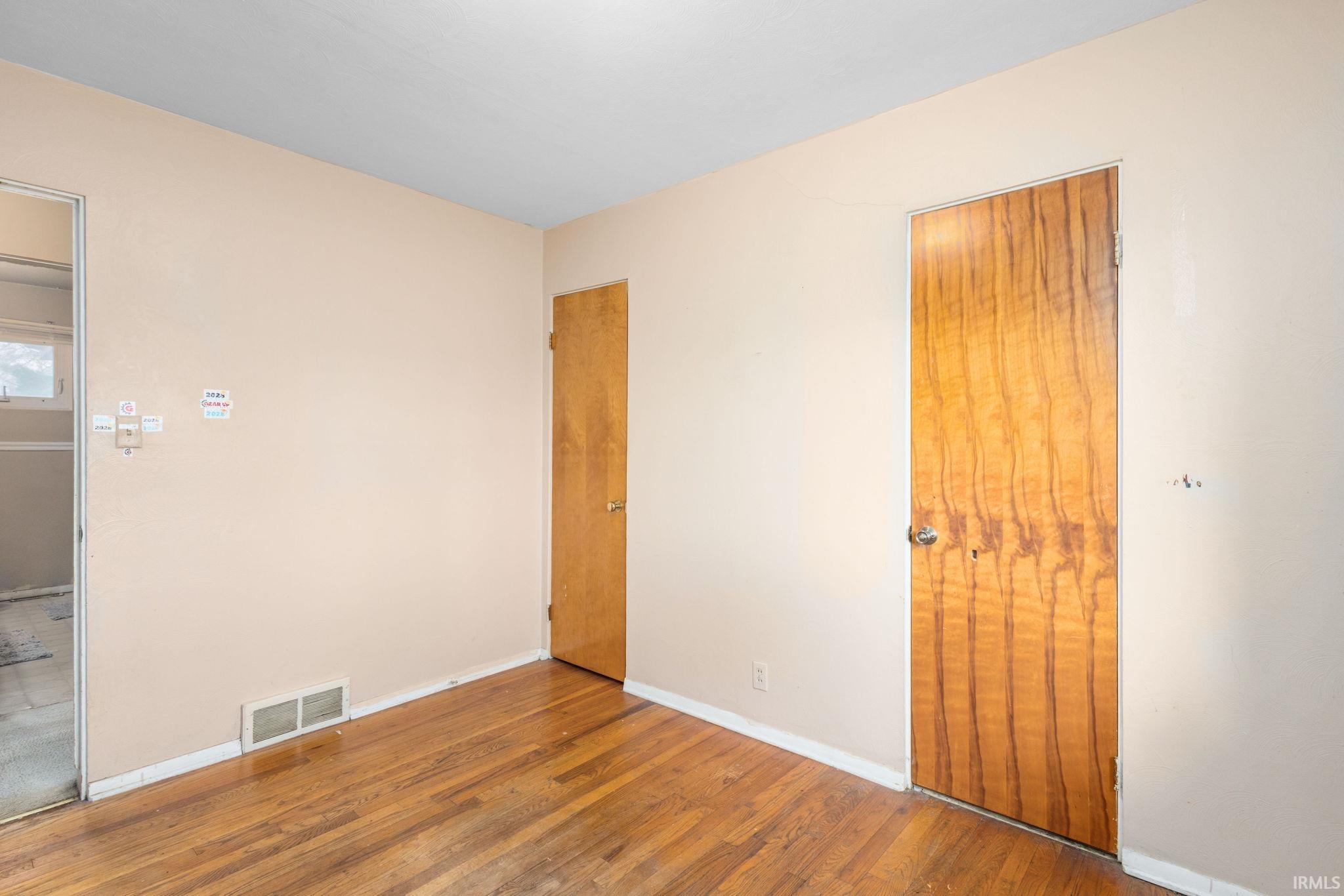 1220 Victory Avenue South Bend IN 46615