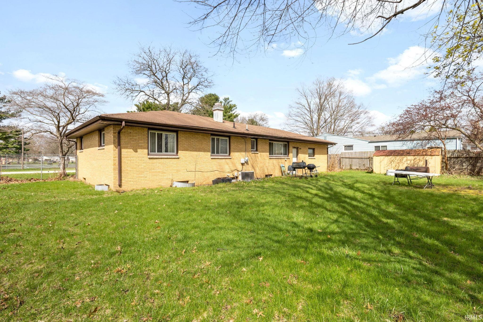 1220 Victory Avenue South Bend IN 46615
