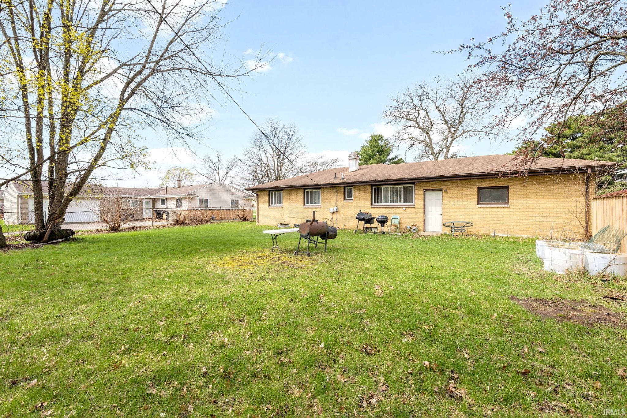 1220 Victory Avenue South Bend IN 46615