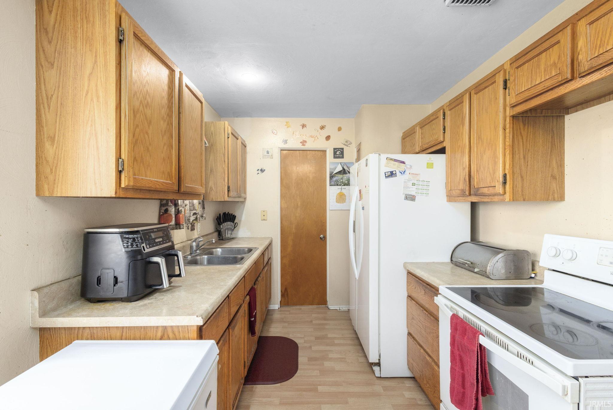 1220 Victory Avenue South Bend IN 46615