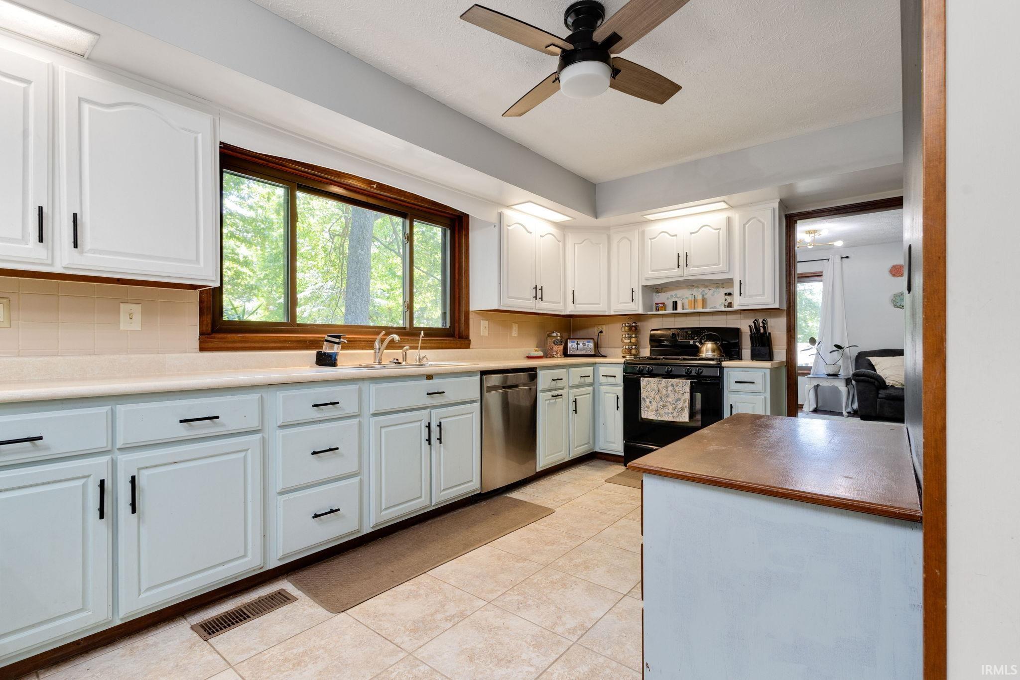 2828 Tall Oak Trail Warsaw IN 46582