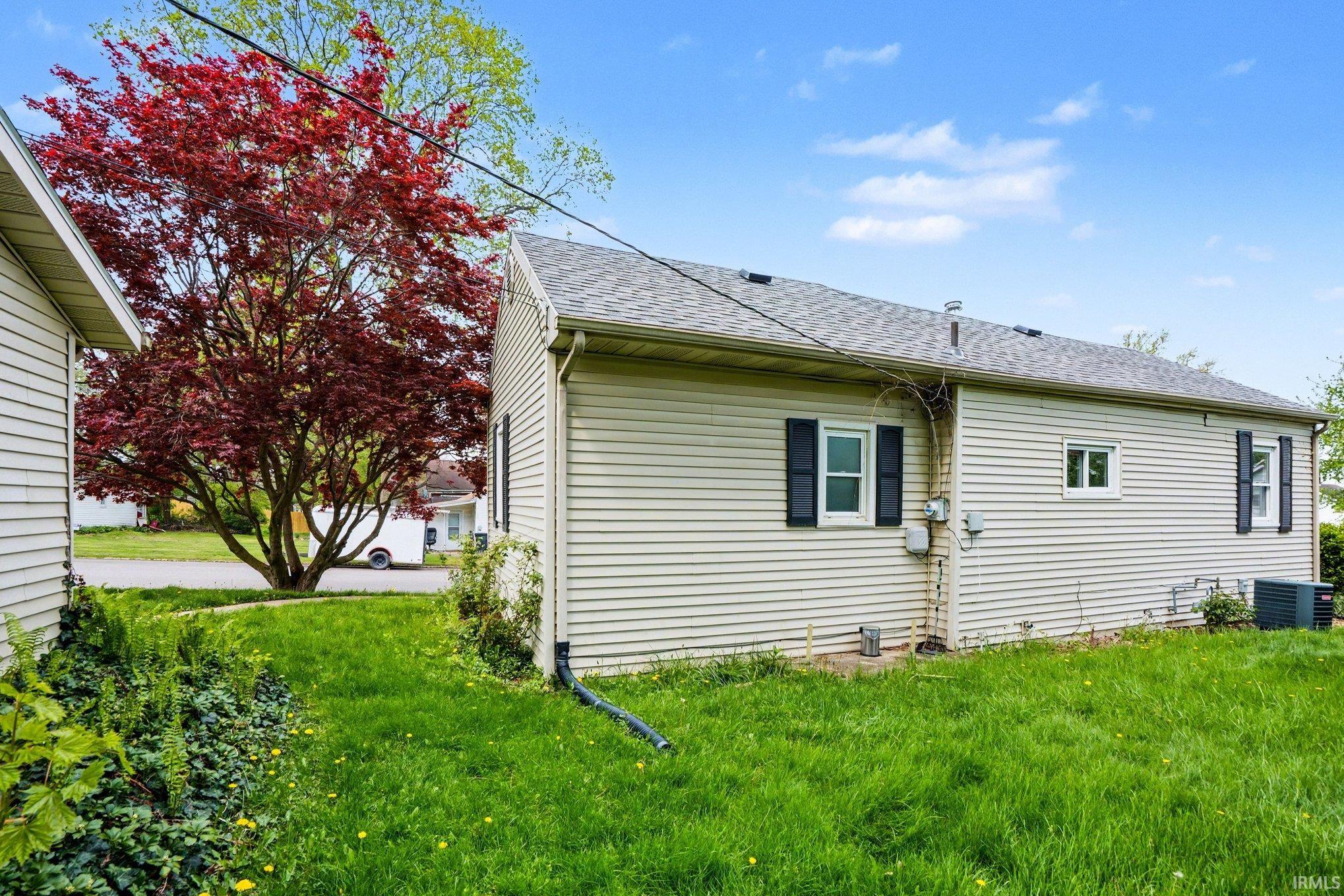 202 E Oakside Street South Bend IN 46614