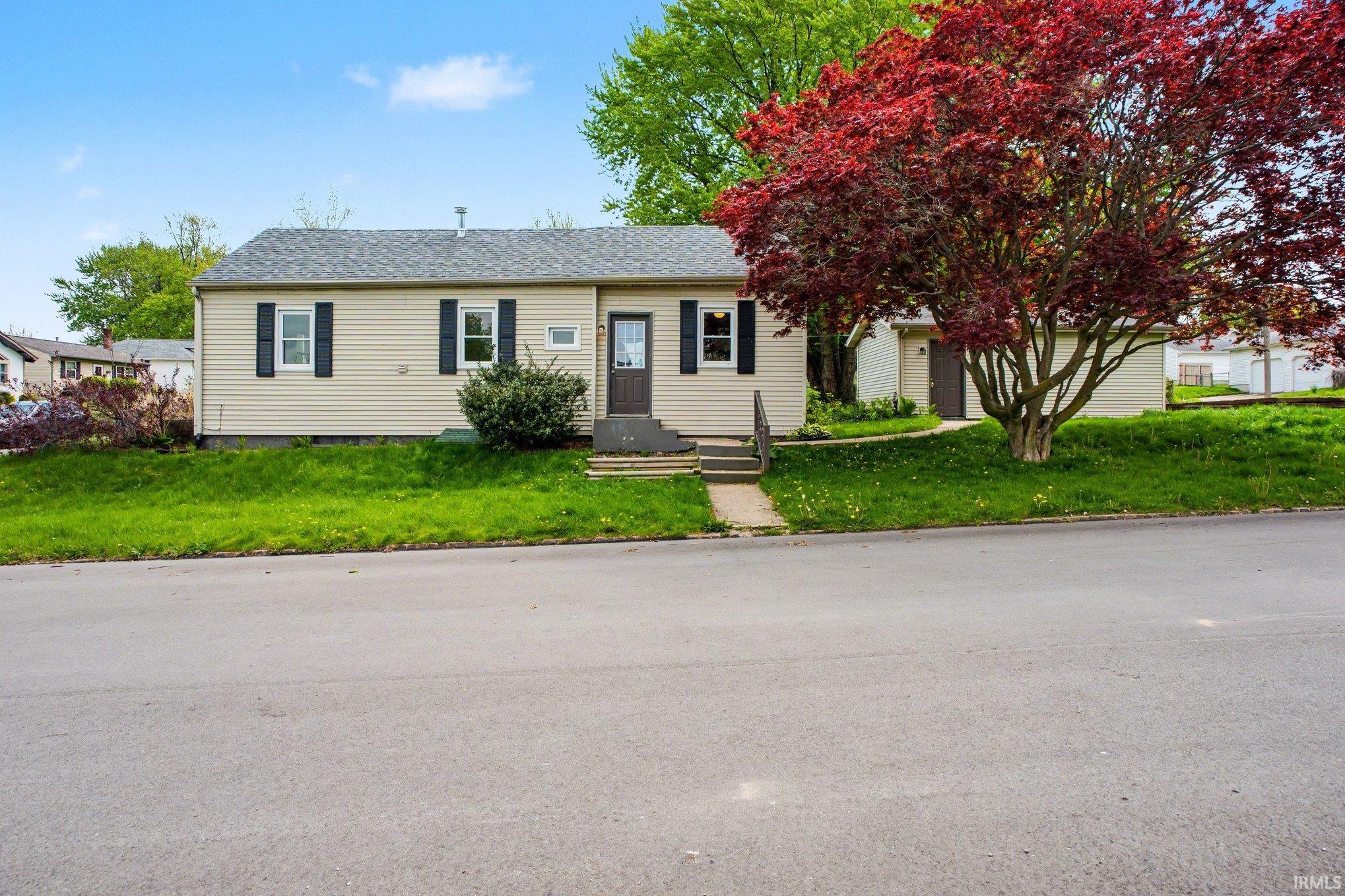 202 E Oakside Street South Bend IN 46614