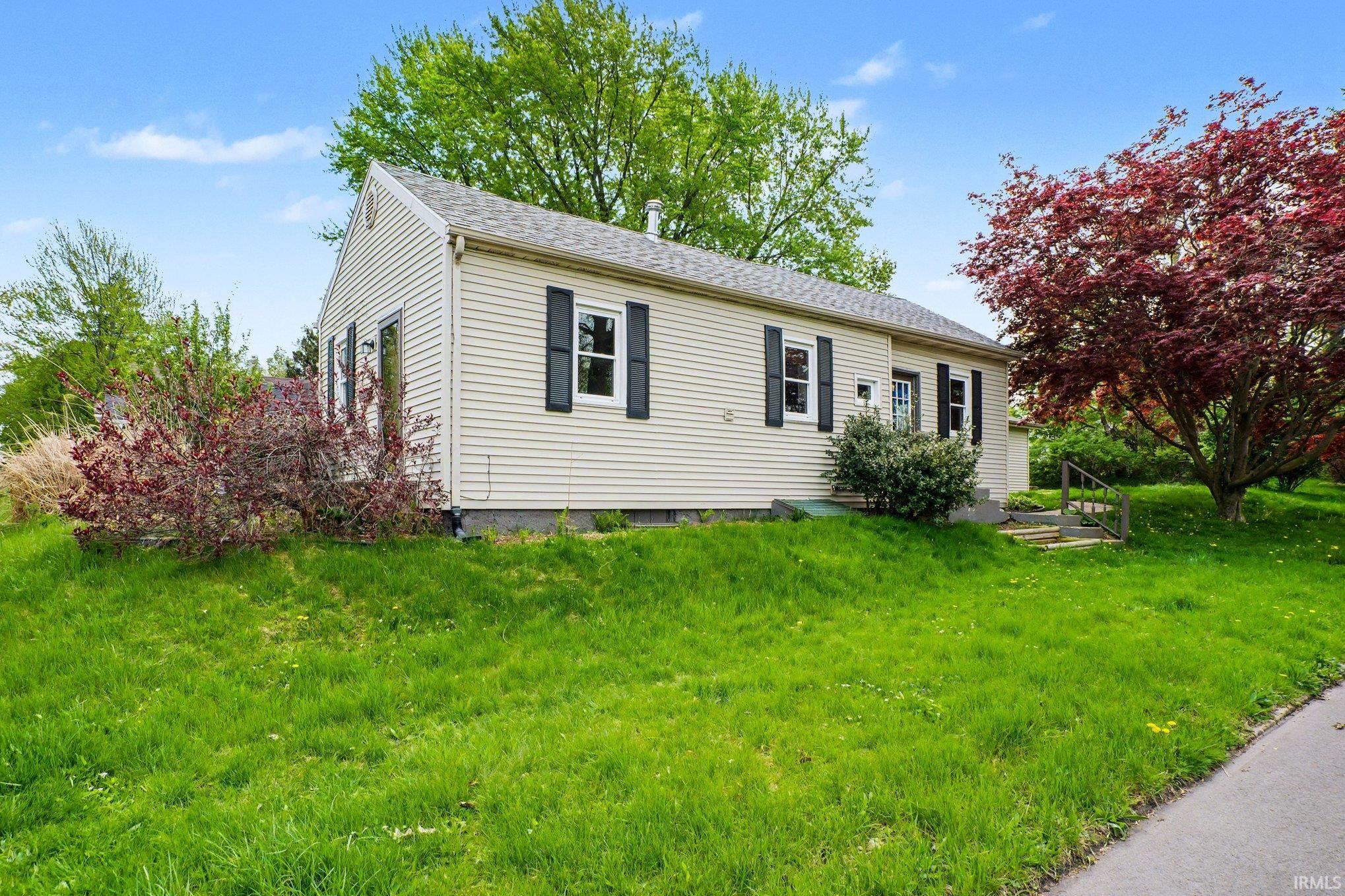 202 E Oakside Street South Bend IN 46614