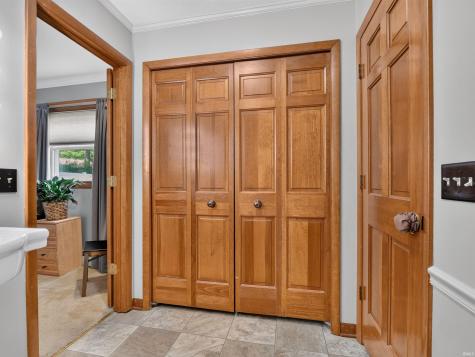 4701 Fairlawn Pass Fort Wayne IN 46815
