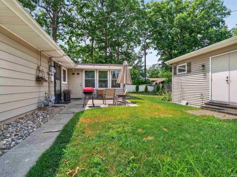 4701 Fairlawn Pass Fort Wayne IN 46815