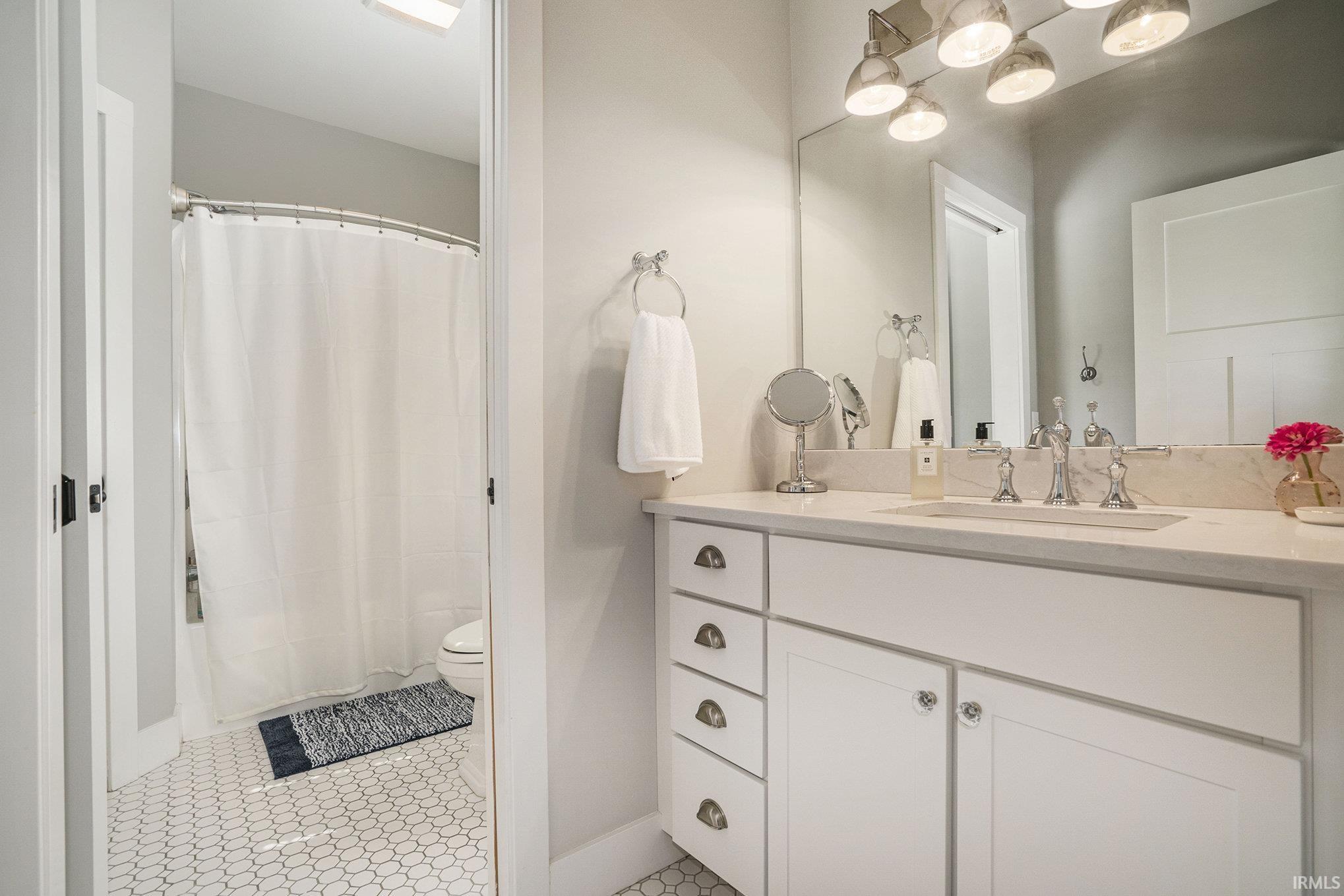 30465 Quail Pointe Drive Granger IN 46530