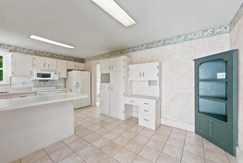 8901 E Jackson Street Selma IN 47383