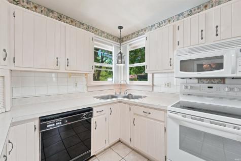 8901 E Jackson Street Selma IN 47383