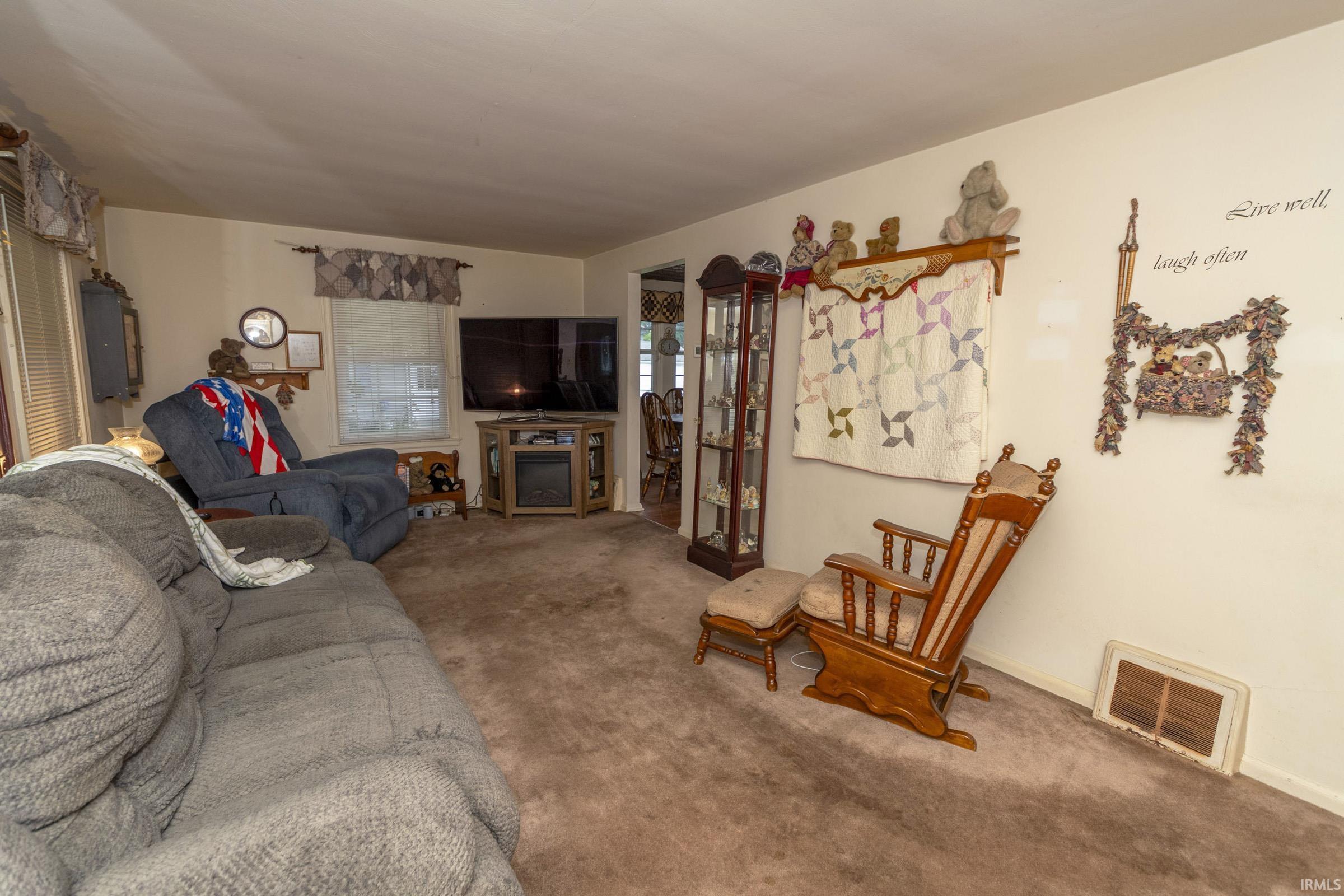 825 E Donmoyer Avenue South Bend IN 46614