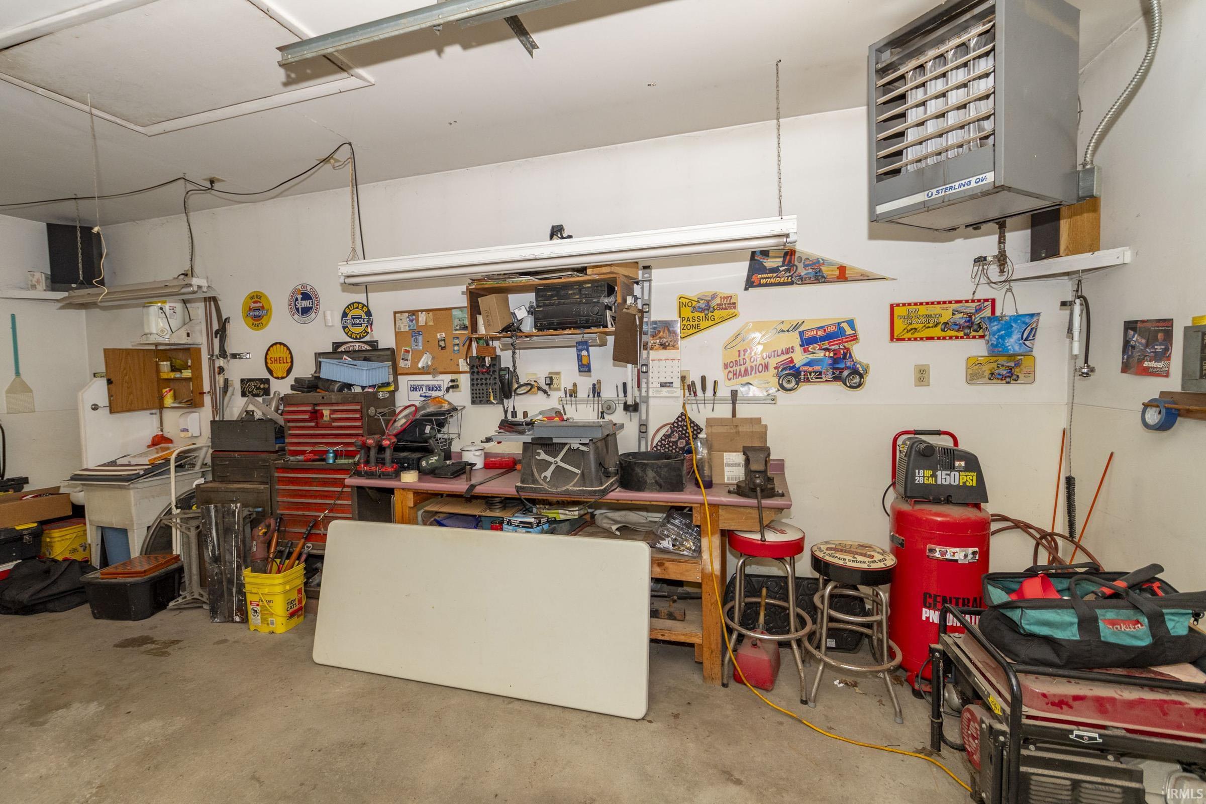 825 E Donmoyer Avenue South Bend IN 46614