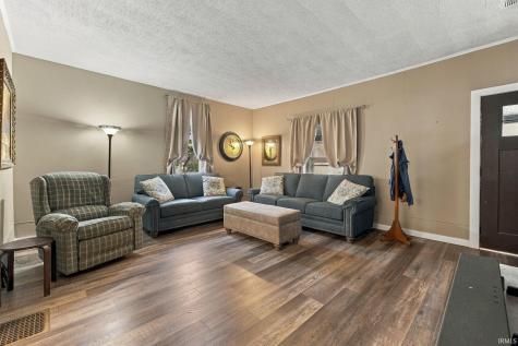 907 Poplar Street Huntington IN 46750