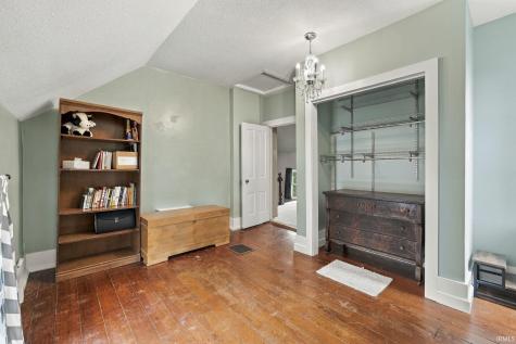 907 Poplar Street Huntington IN 46750