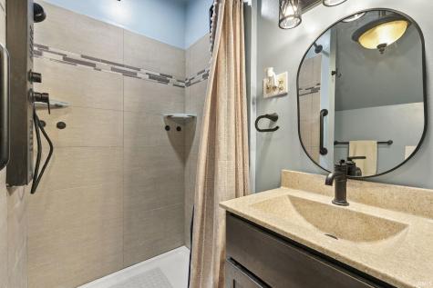 907 Poplar Street Huntington IN 46750