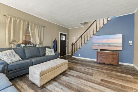 907 Poplar Street Huntington IN 46750