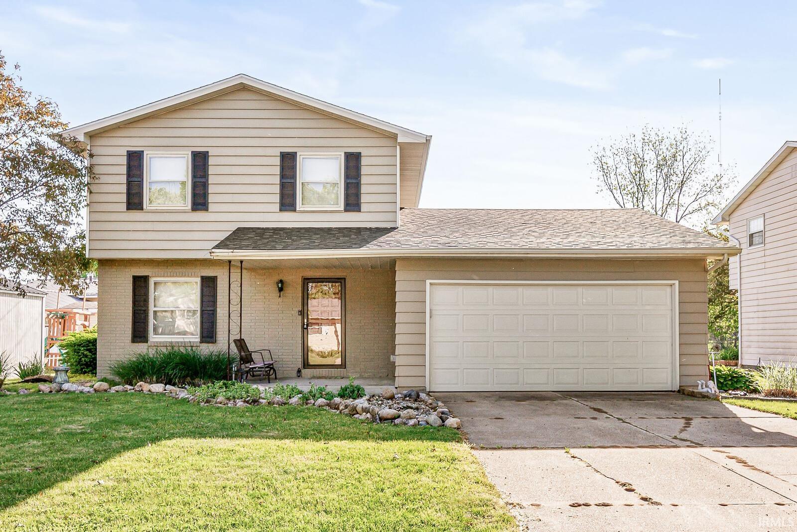 1473 Cambridge Drive South Bend IN 46614