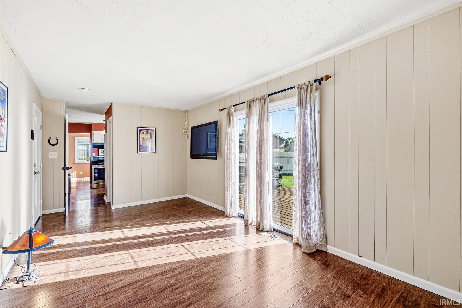 1473 Cambridge Drive South Bend IN 46614