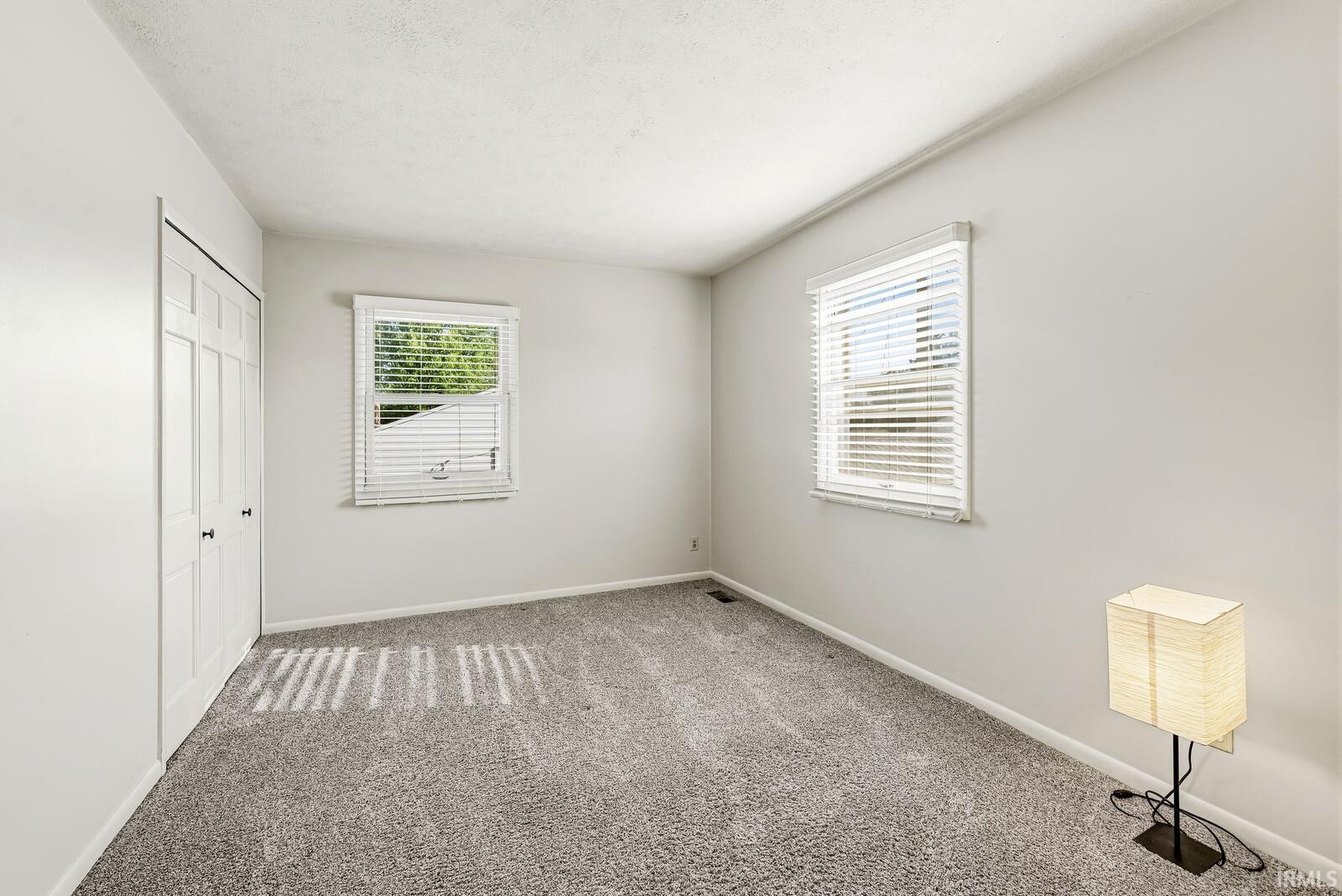 1473 Cambridge Drive South Bend IN 46614
