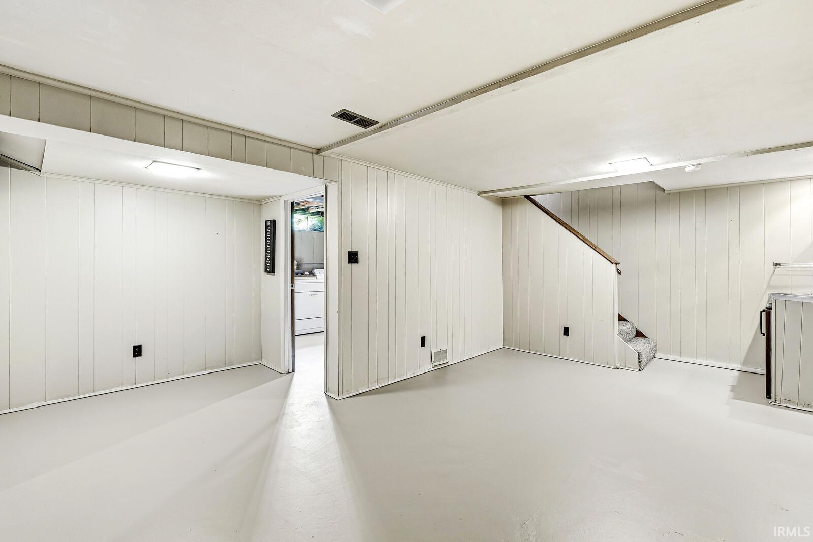 1473 Cambridge Drive South Bend IN 46614