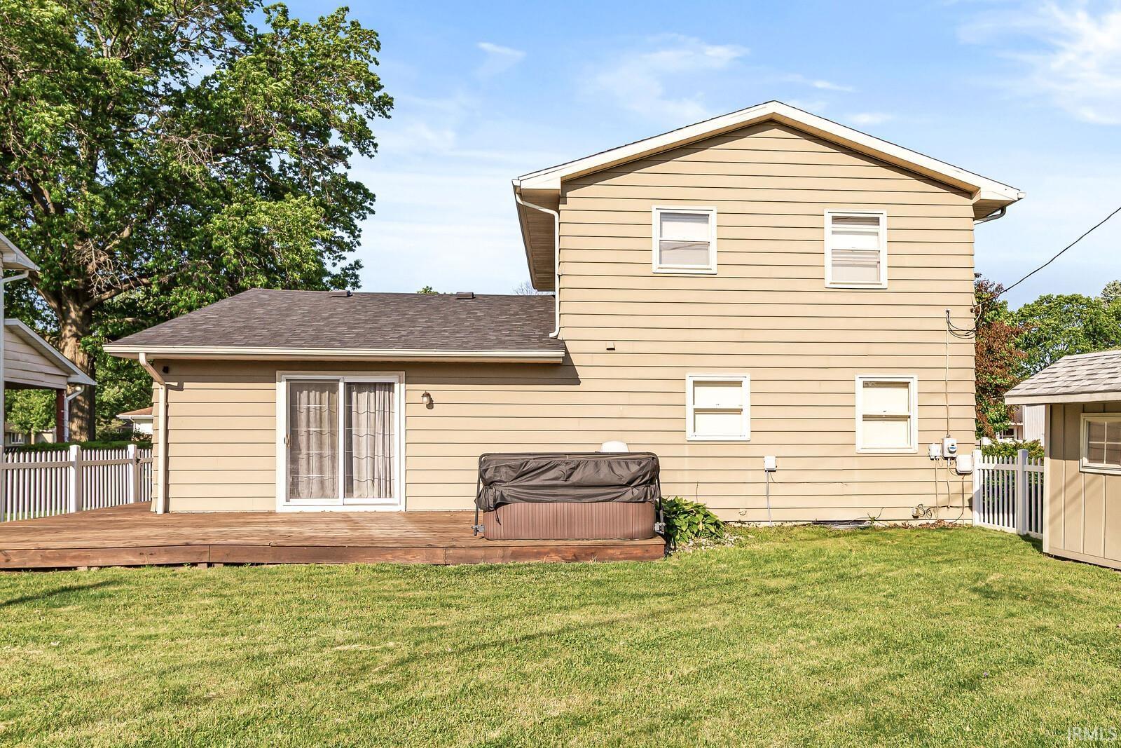 1473 Cambridge Drive South Bend IN 46614