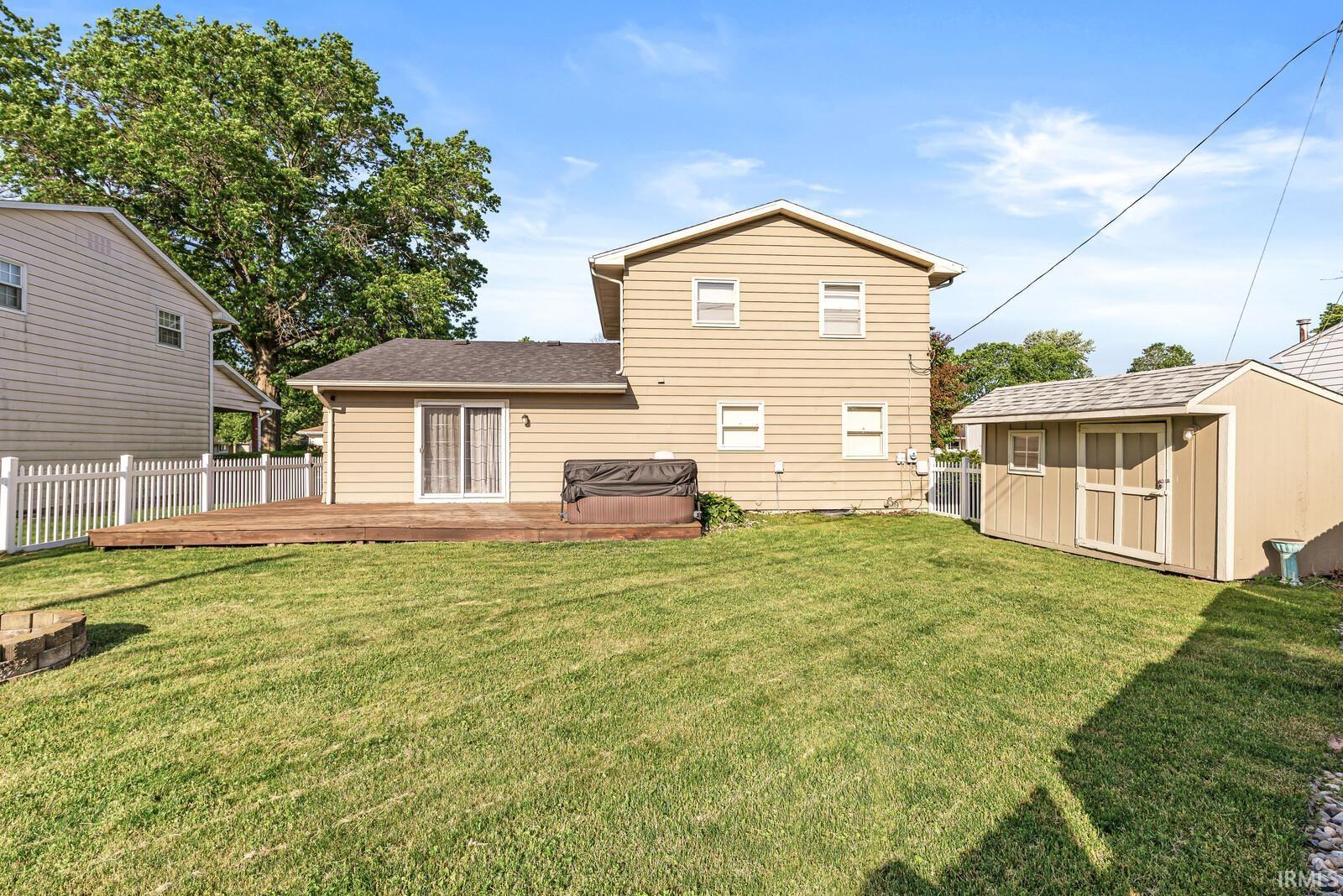 1473 Cambridge Drive South Bend IN 46614