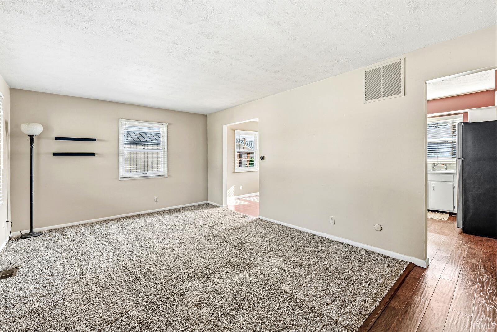 1473 Cambridge Drive South Bend IN 46614