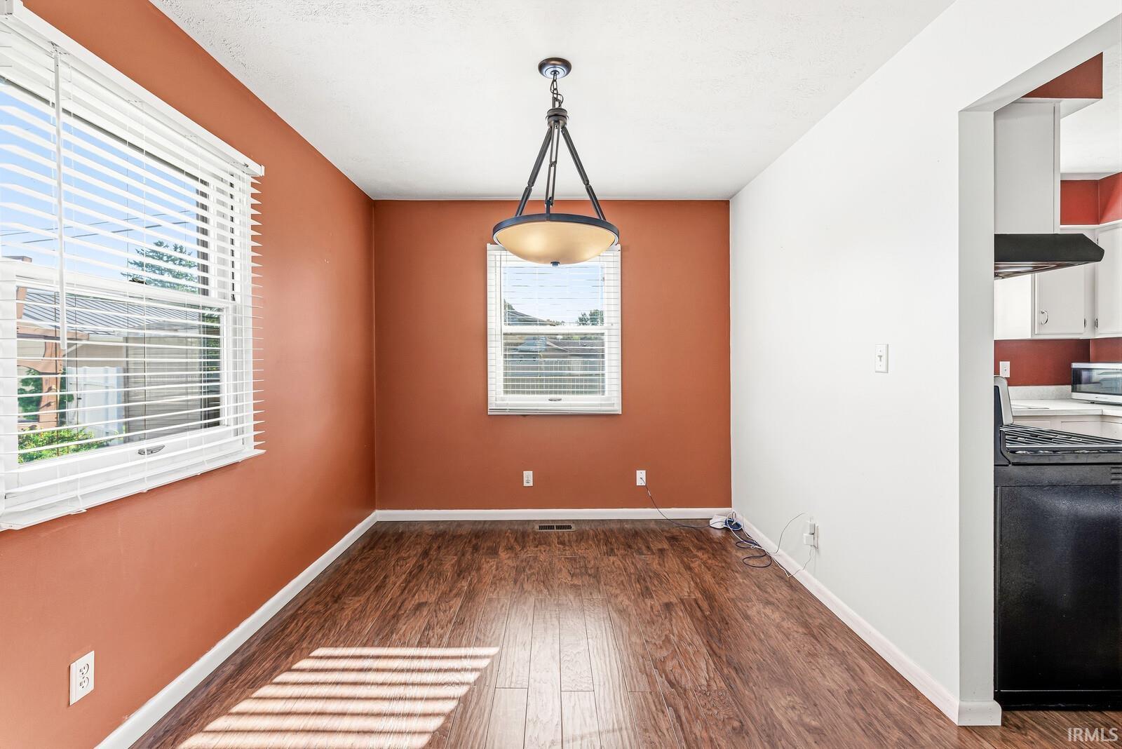 1473 Cambridge Drive South Bend IN 46614