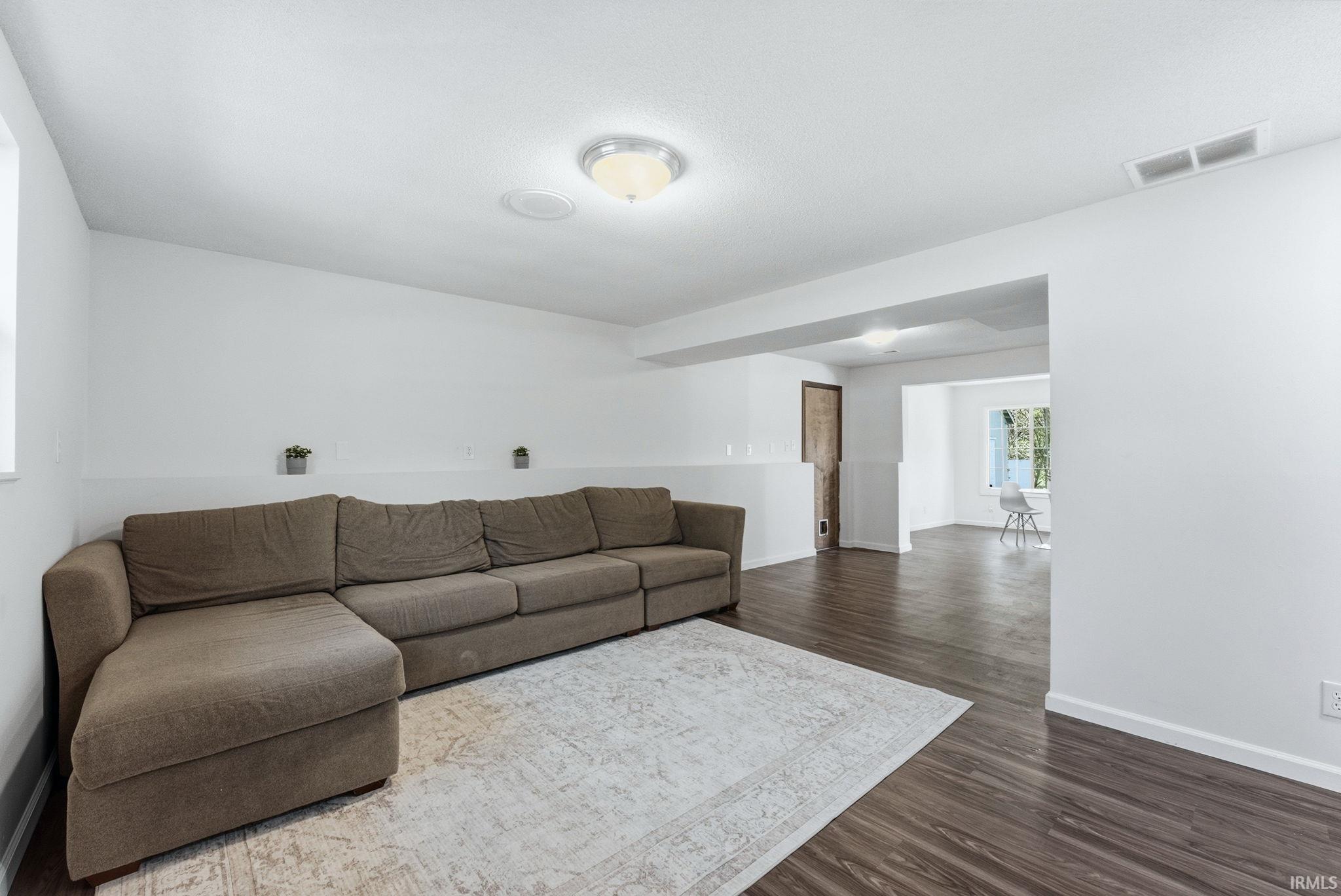 715 W 9th Street Rochester IN 46975