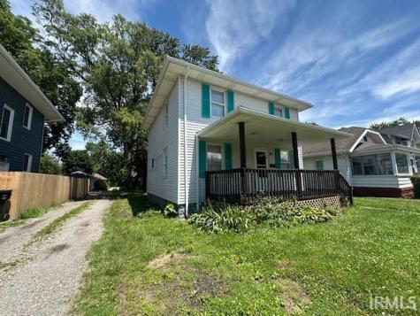 811 E Ewing Avenue South Bend IN 46613