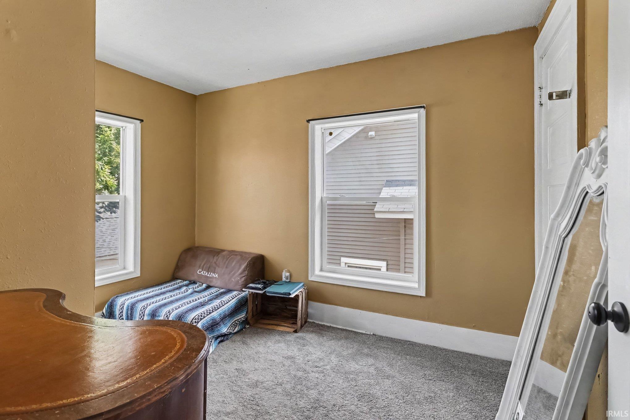 1009 E Ewing Avenue South Bend IN 46613
