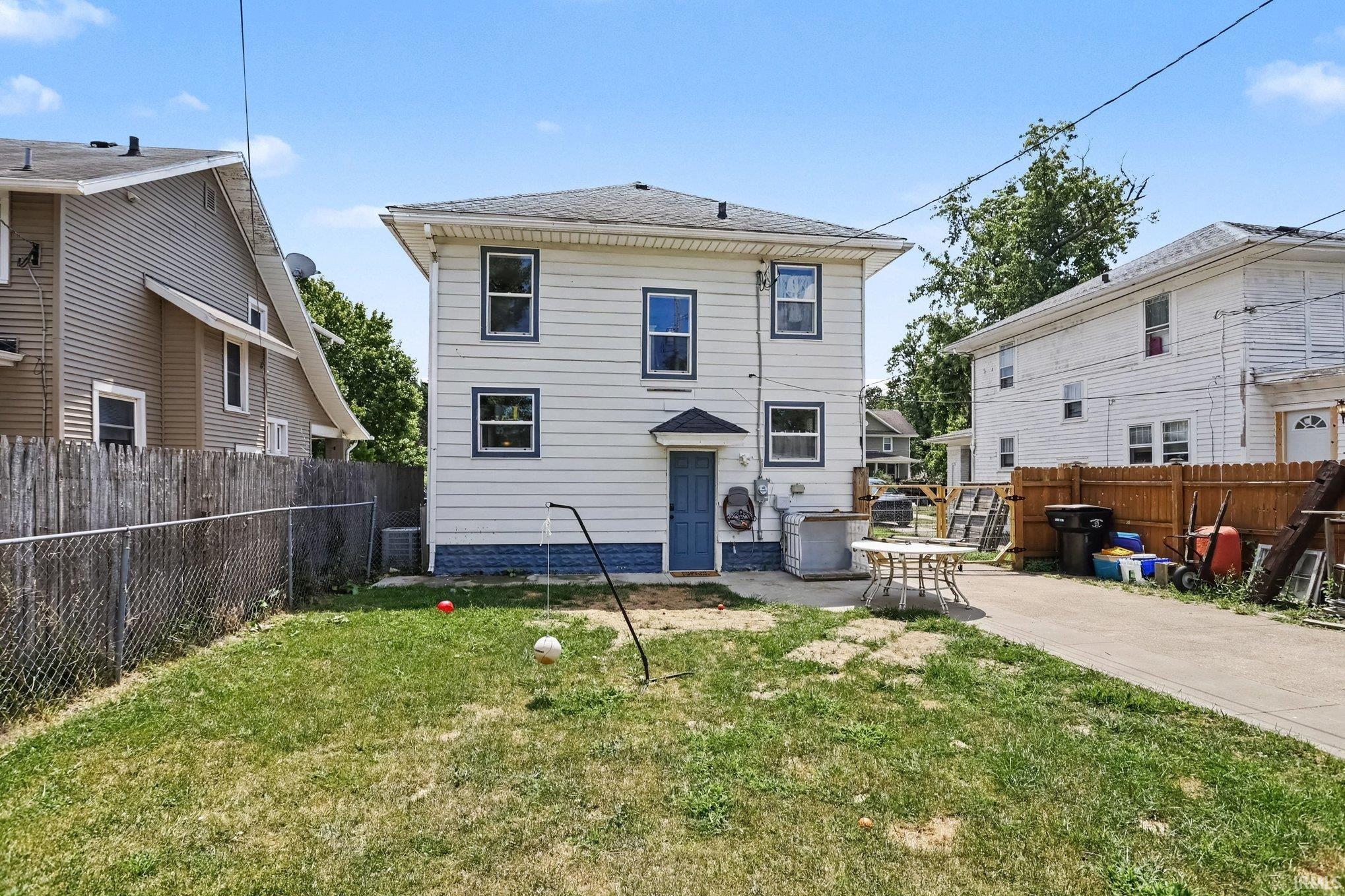 1009 E Ewing Avenue South Bend IN 46613