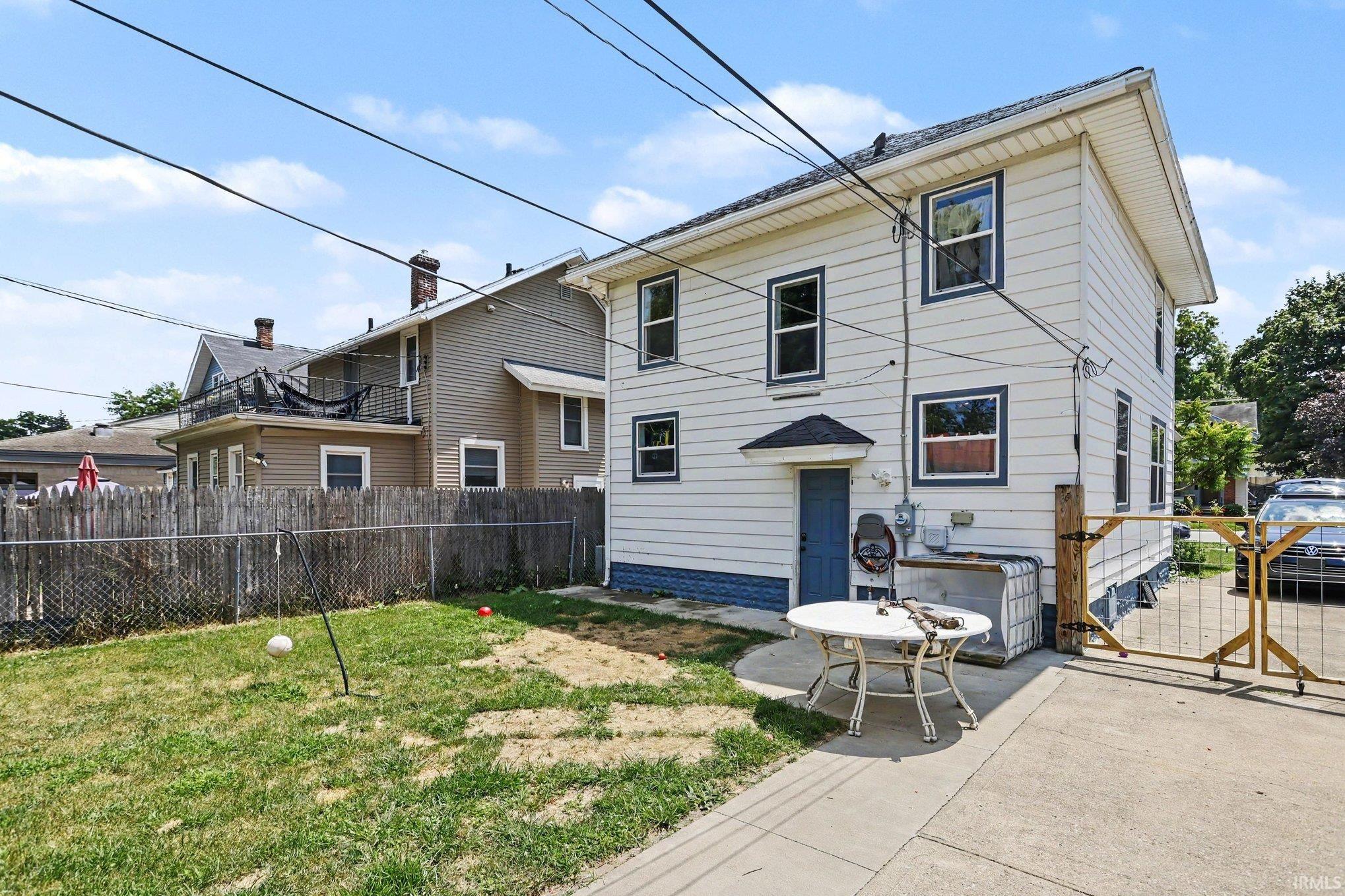 1009 E Ewing Avenue South Bend IN 46613