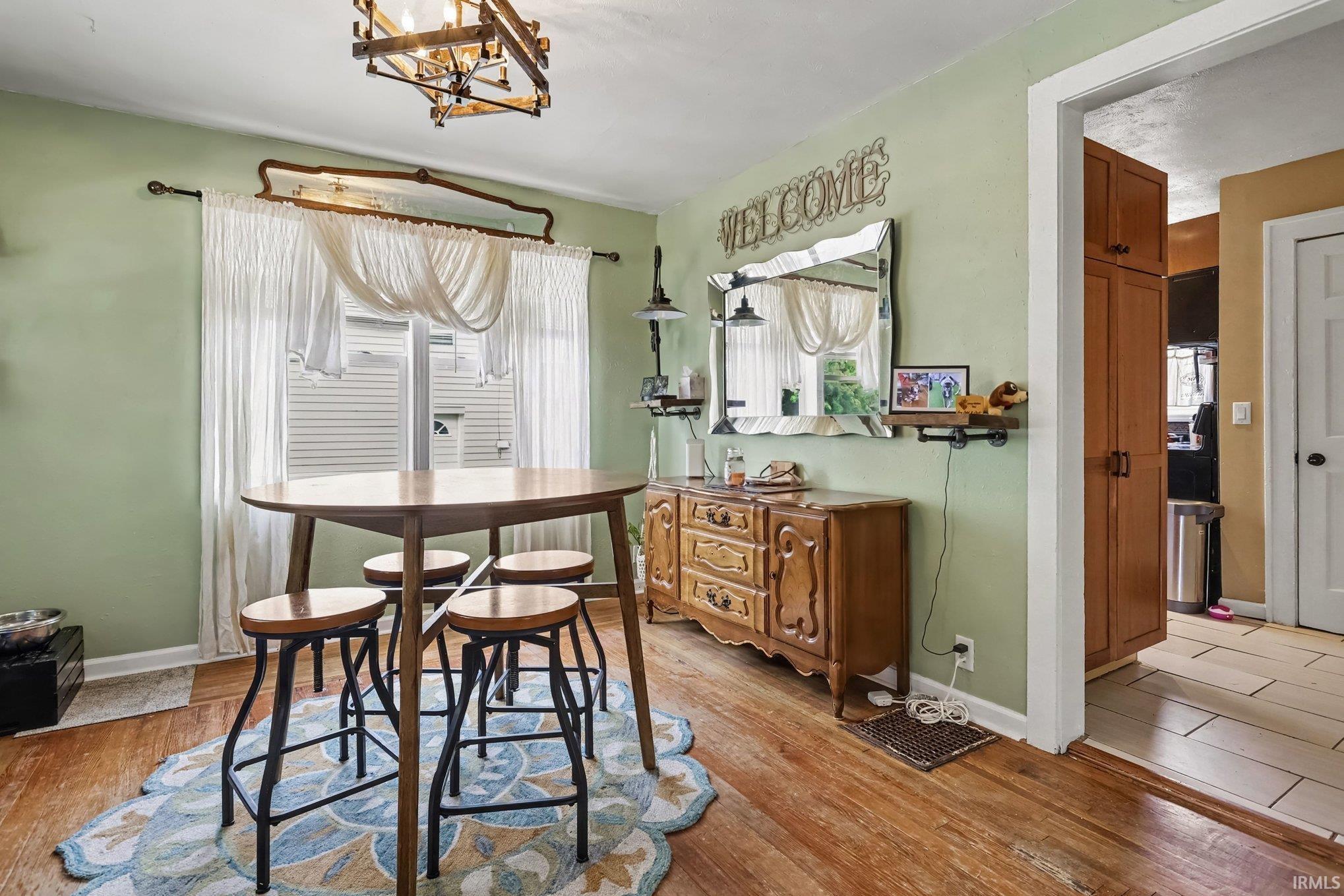 1009 E Ewing Avenue South Bend IN 46613