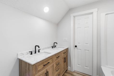 2311 Main Street Elwood IN 46036