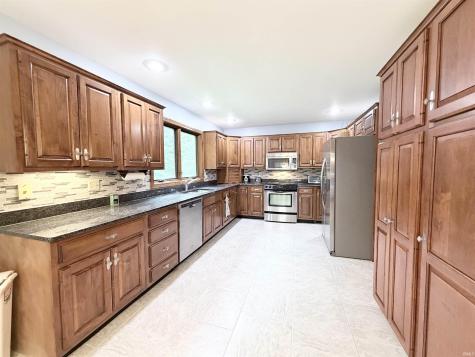 20711 Windrush Court South Bend IN 46614